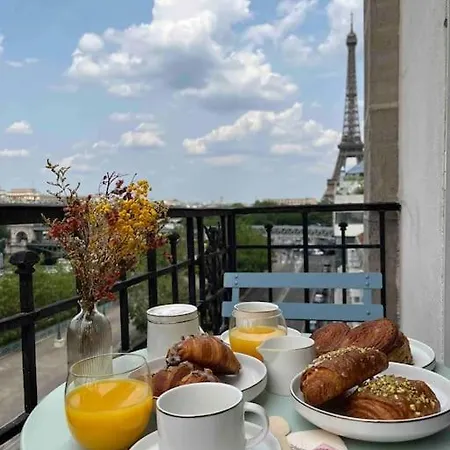 Breathtaking View Of The Seine And Eiffel Tower Appartement